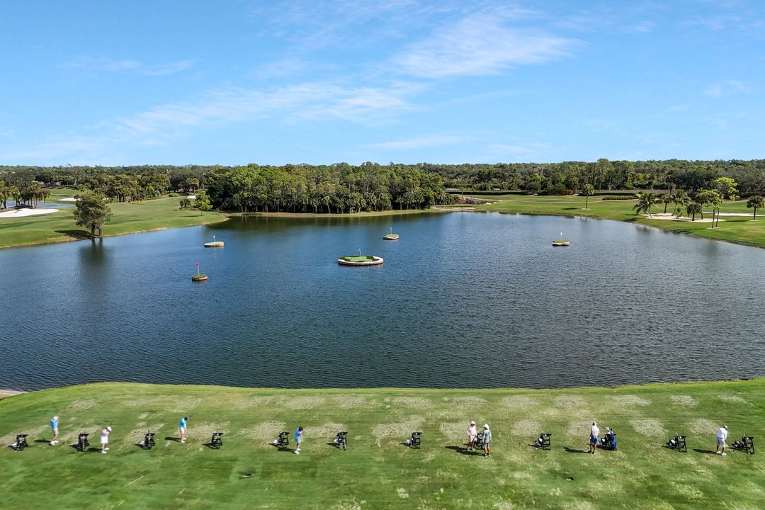 5963 Sand Wedge Ln #207, Naples, FL 34110