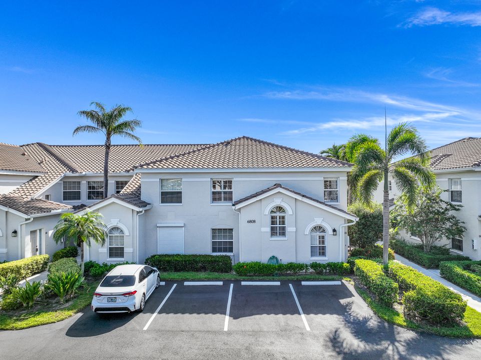 6808 Satinleaf Rd S #204, Naples, FL 34109