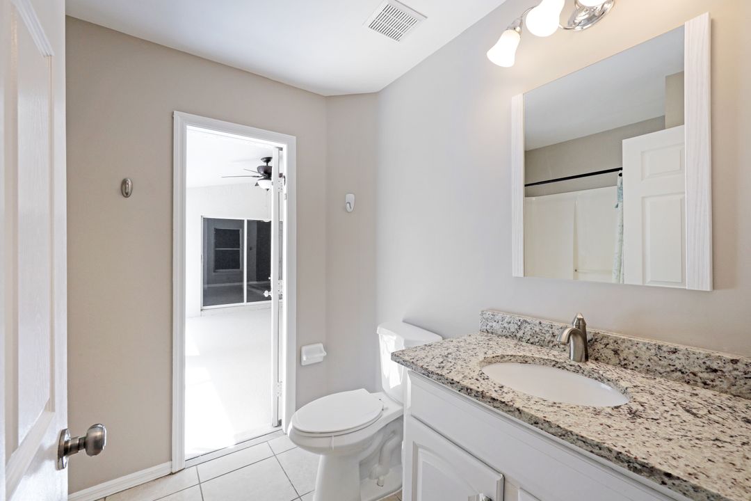 320 19th St NW, Naples, FL 34120