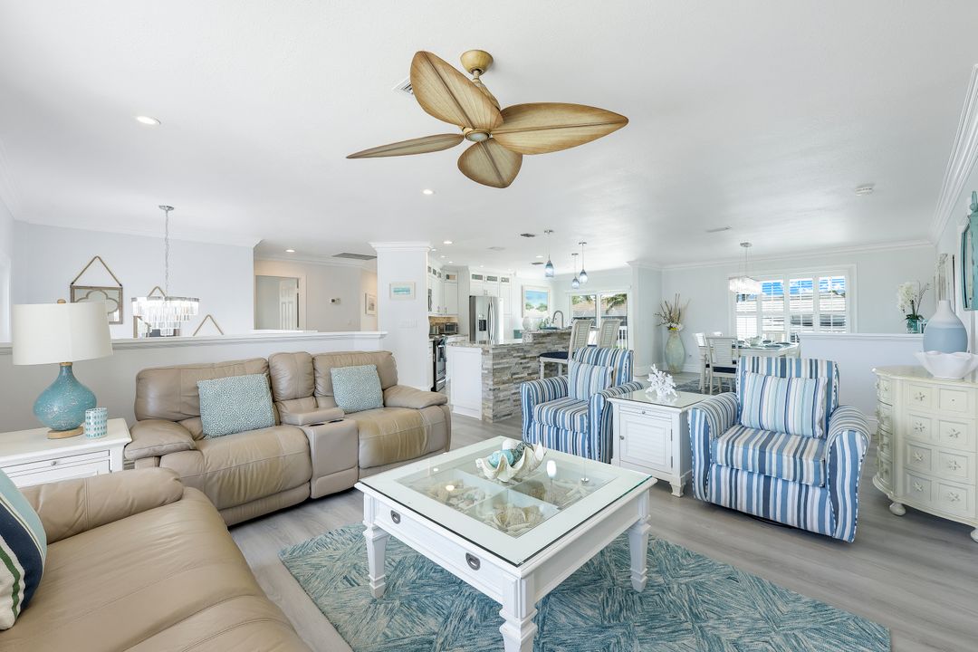 544 Seagrape Dr, Marco Island, FL 34145