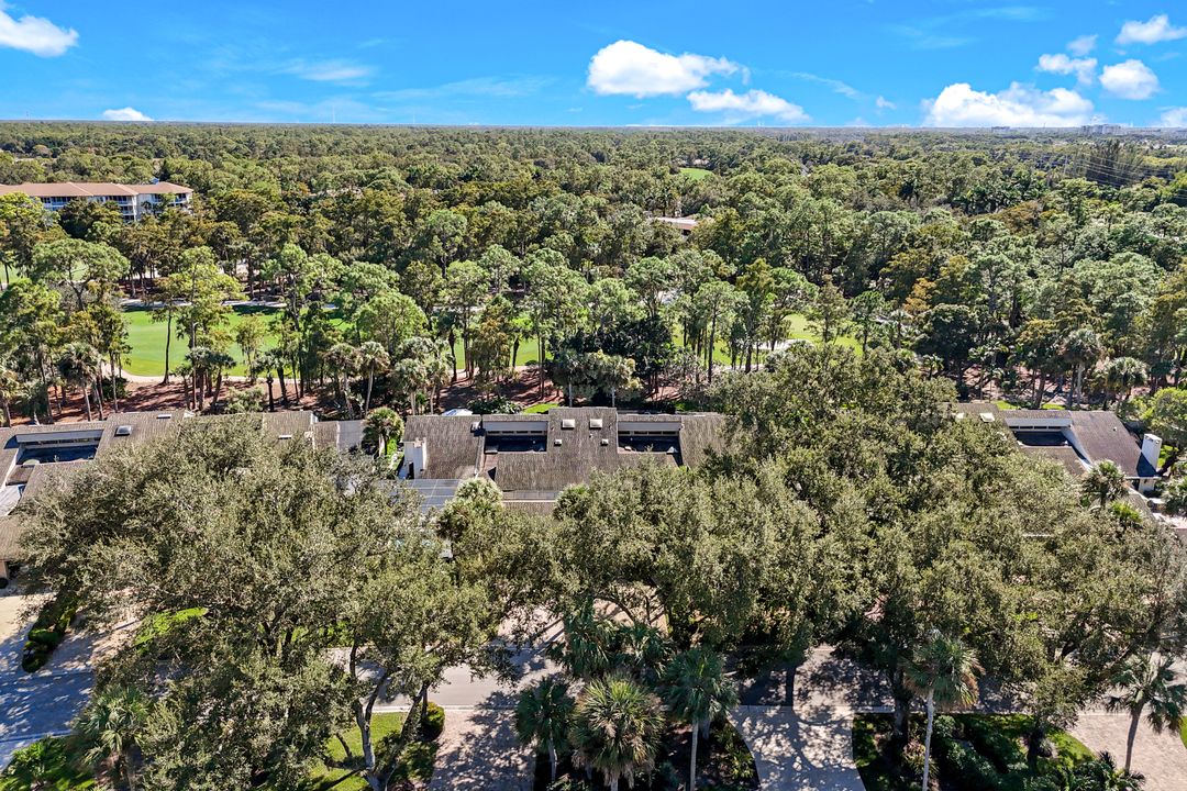 370 Edgemere Way N, Naples, FL 34105