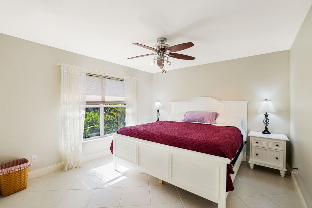 146 Muirfield Cir, Naples, FL 34113