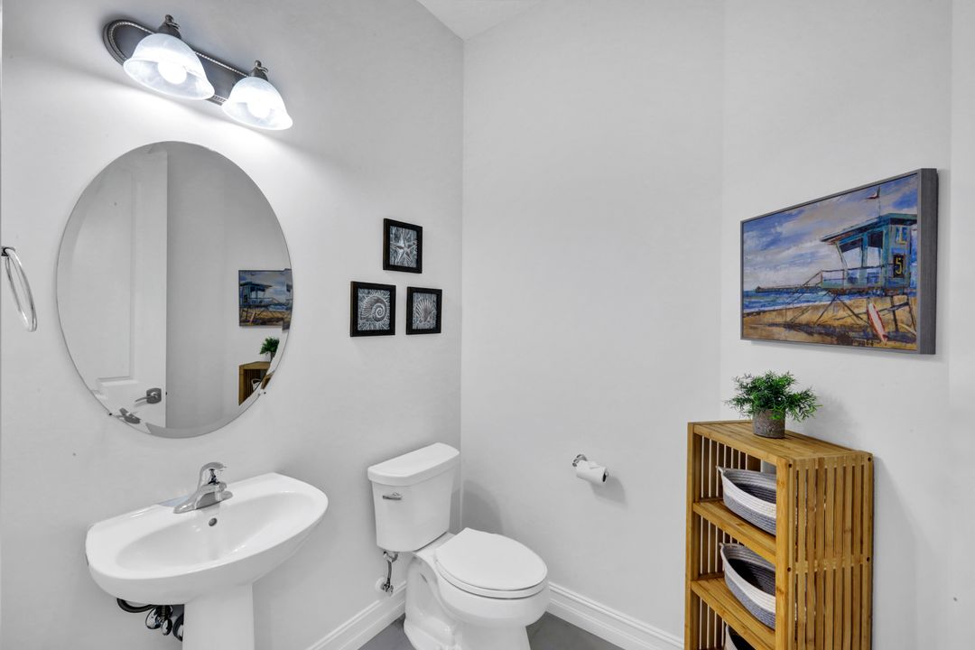 6161 Megans Bay Dr, Naples, FL 34112