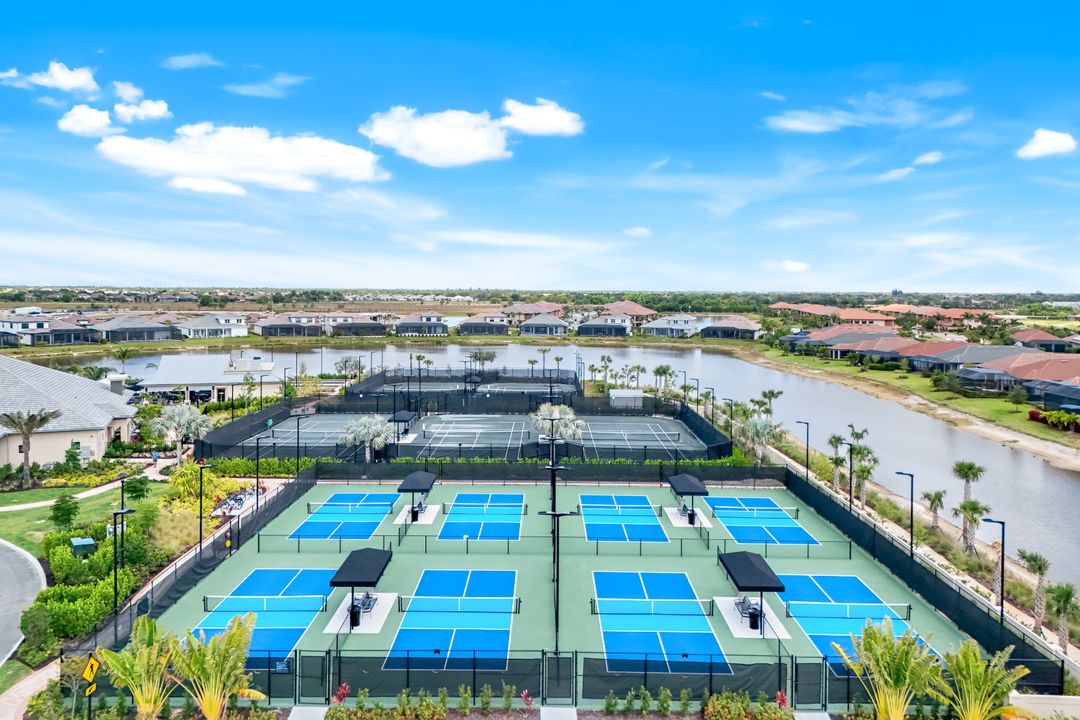 15460 Turin Dr, Naples, FL 34114