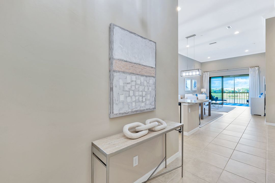 9385 Pocida Ct #202, Naples, FL 34119