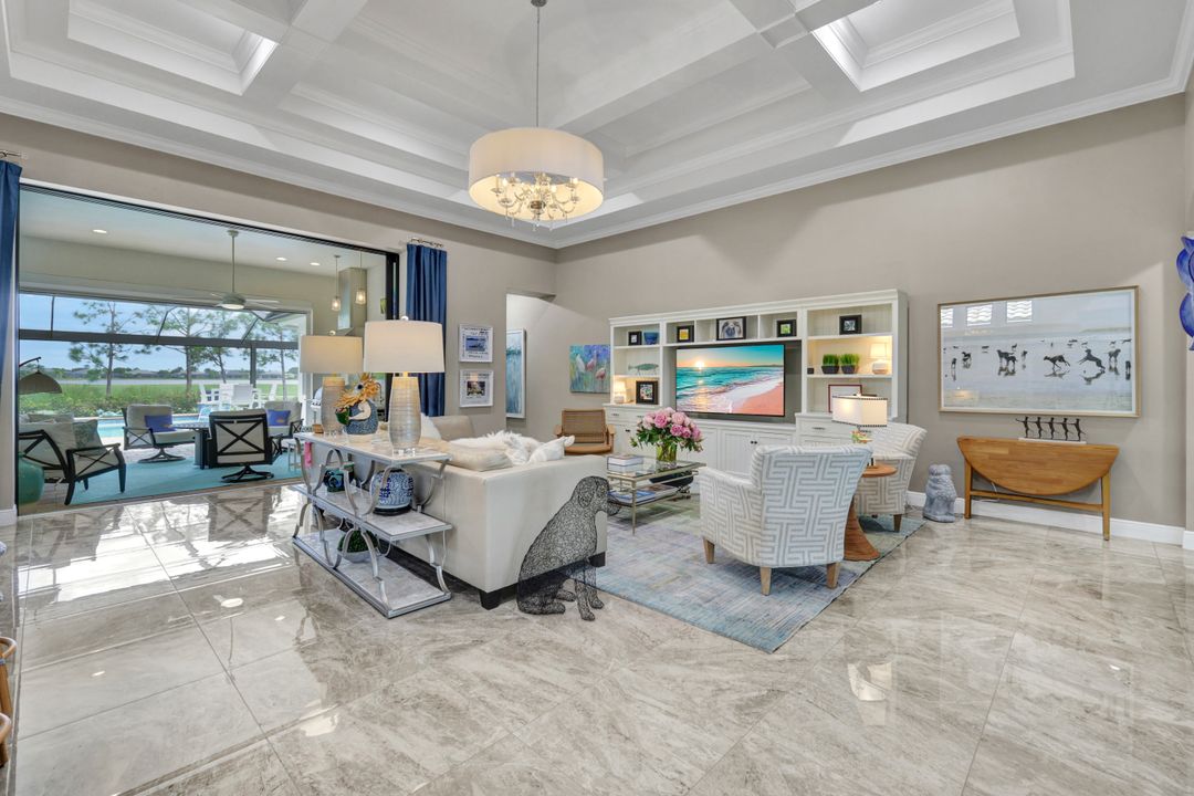 12646 Dundee Ln, Naples, FL 34120