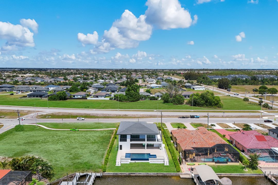 432 Burnt Store Rd S, Cape Coral, FL 33991