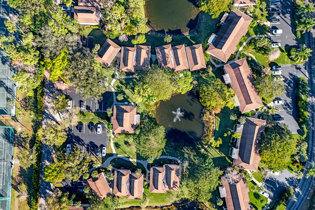 11 Bobolink Ct #11a, Naples, FL 34105