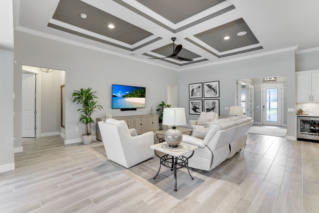 7597 Blackberry Dr, Naples, FL 34114
