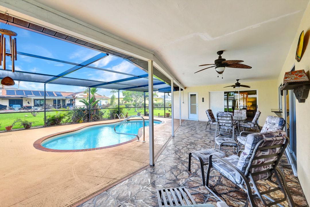 701 SW 52nd St, Cape Coral, FL 33914