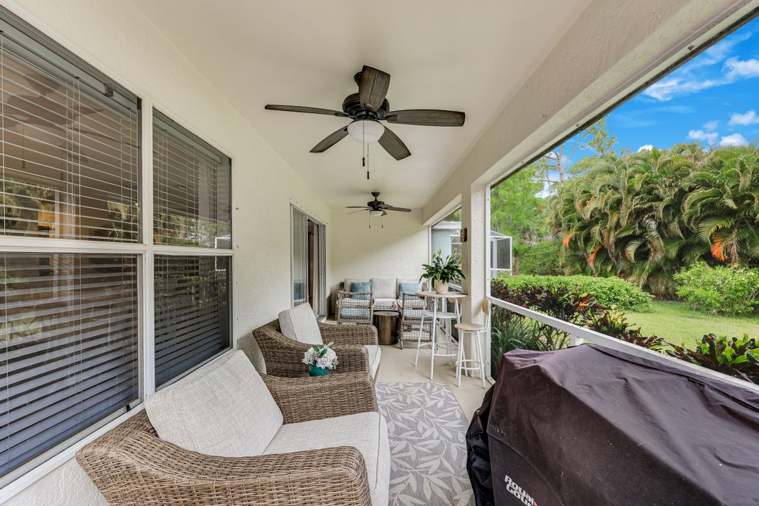 156 Stanhope Cir, Naples, FL 34104