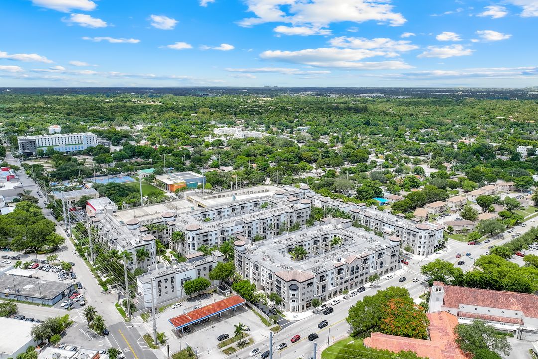 6620 SW 57th Ave #A203, South Miami, FL 33143