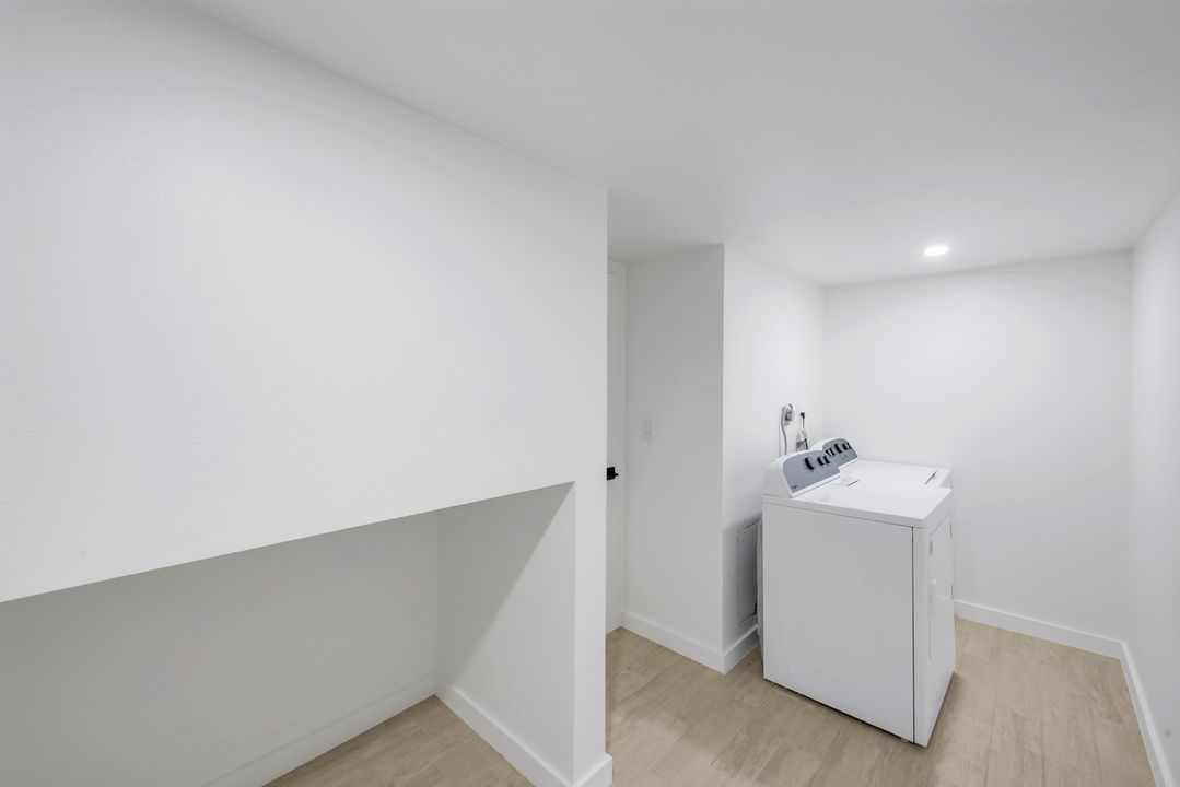 5567 Malt Dr #1, Fort Myers, FL 33907