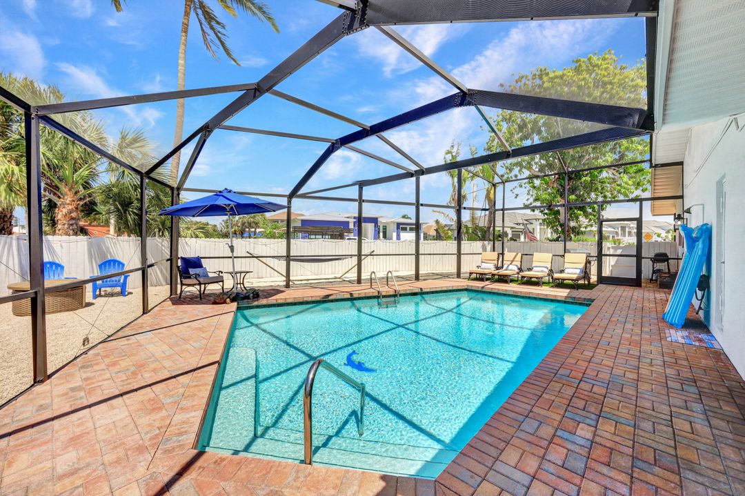 318 Castaways St, Marco Island, FL 34145