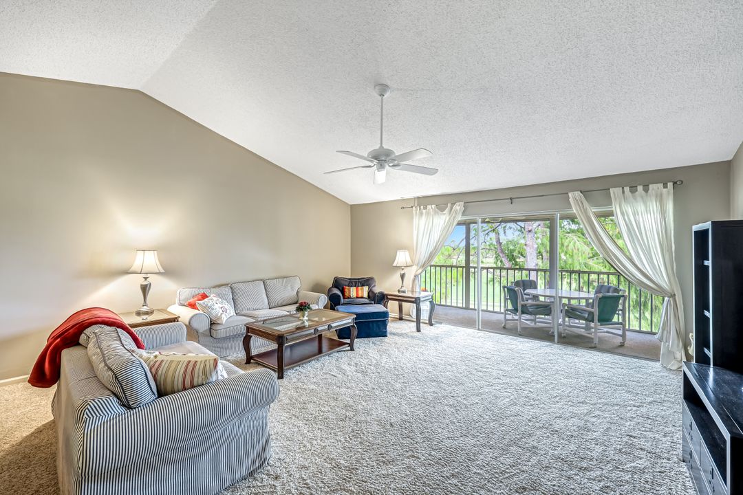 5955 Bloomfield Cir #A305, Naples, FL 34112