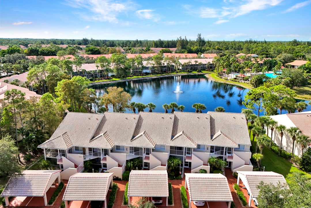 2372 Hidden Lake Dr #08, Naples, FL 34112