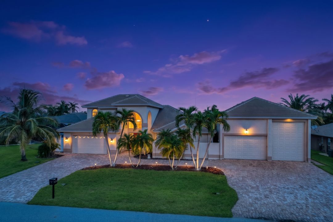 907 SW 51st Terrace, Cape Coral, FL 33914