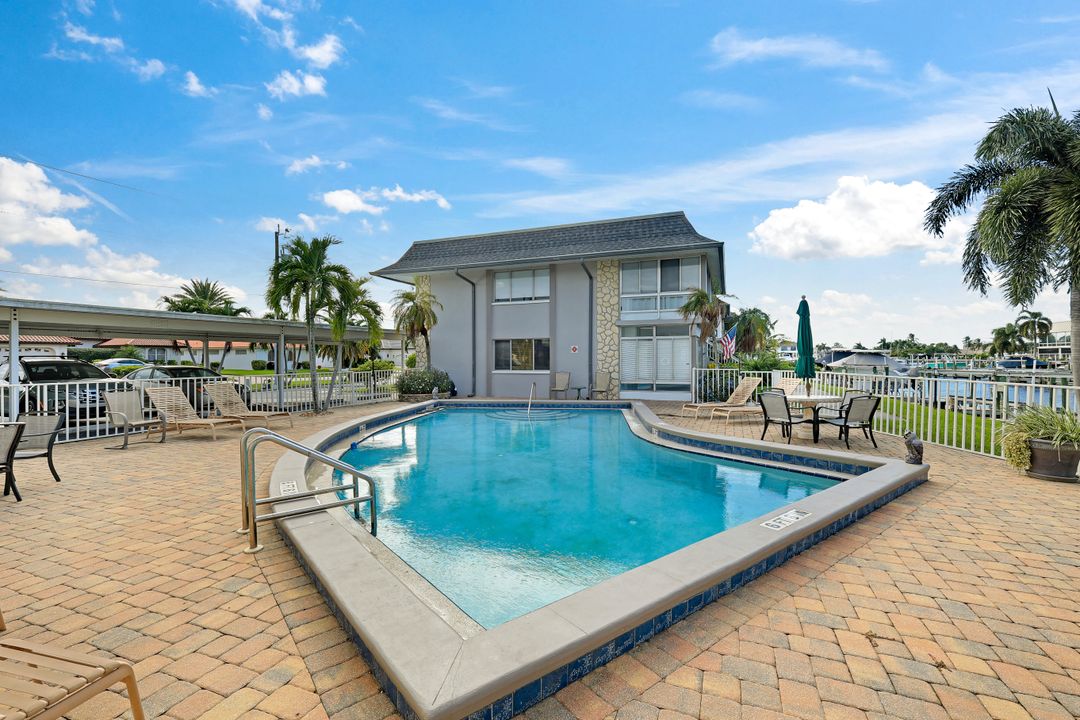 1665 Edith Esplanade #104, Cape Coral, FL 33904