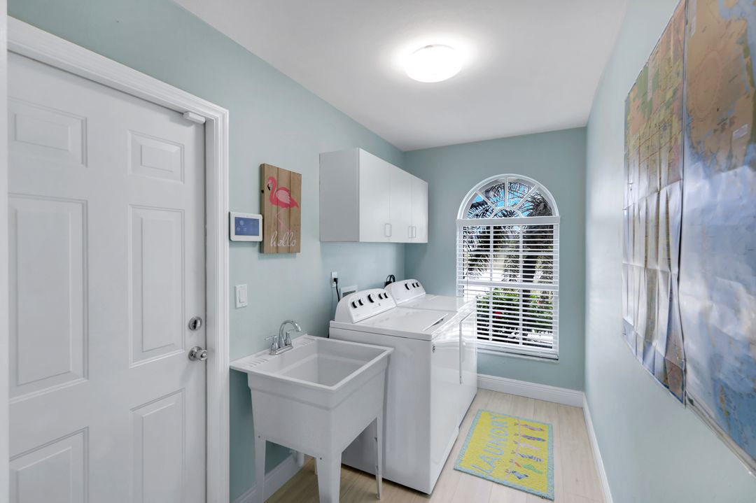 1016 NW 36th Ave, Cape Coral, FL 33993