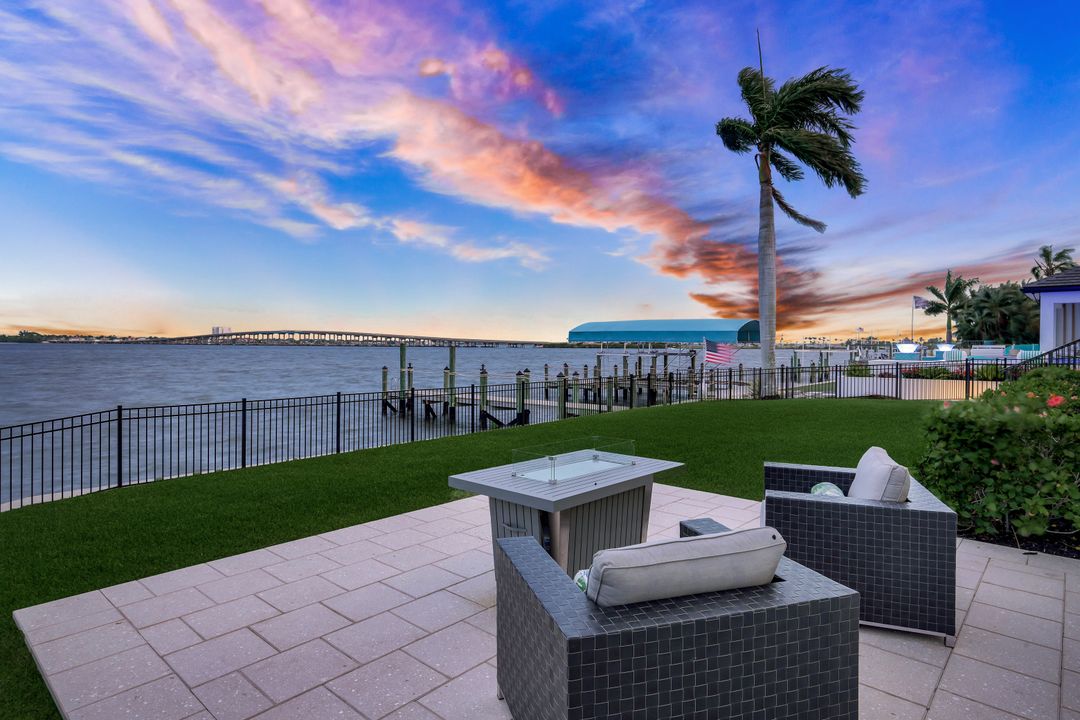 4415 SE 20th Pl, Cape Coral, FL 33904