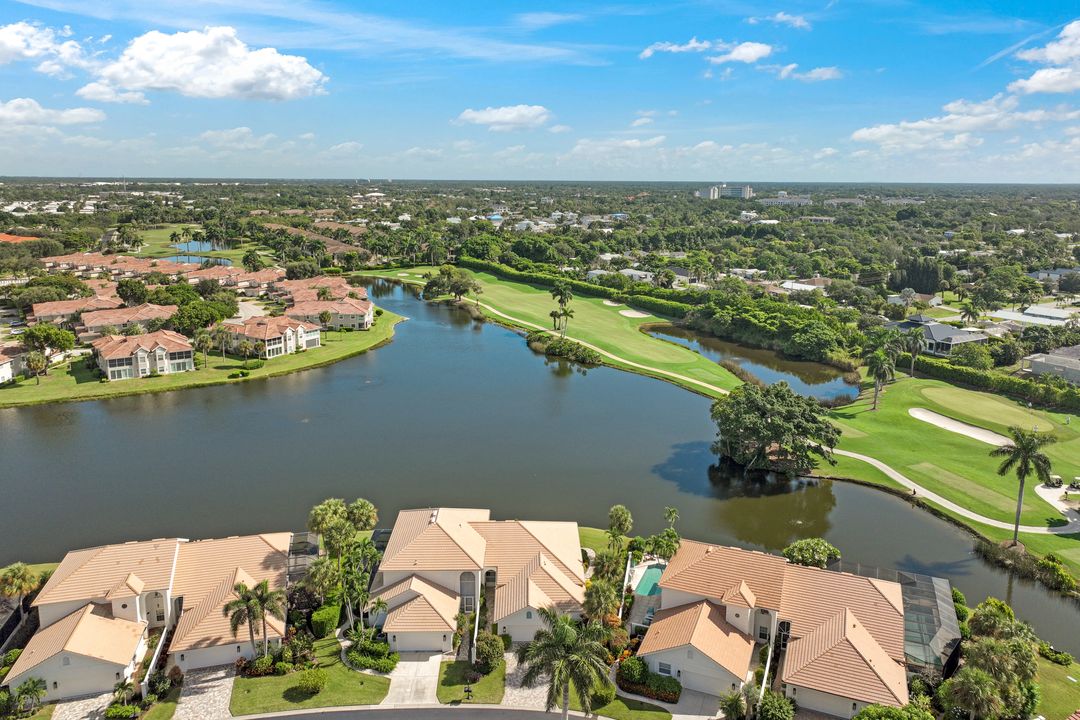 2153 Paget Cir, Naples, FL 34112