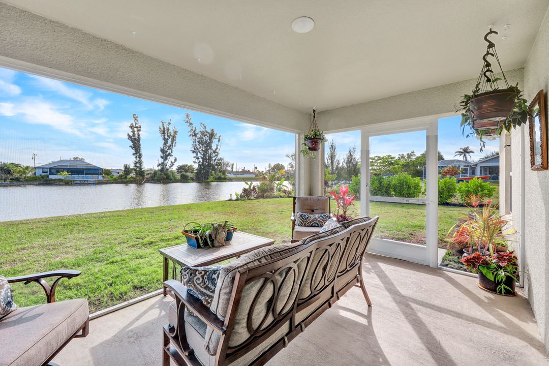 235 SW 22nd Pl, Cape Coral, FL 33991