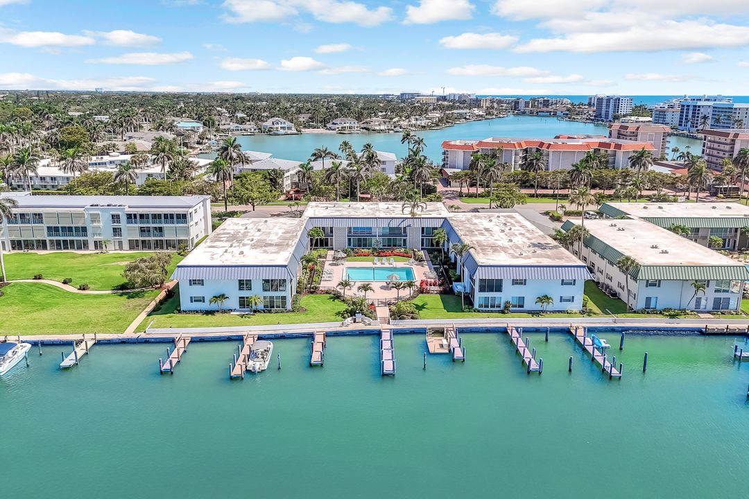 333 Harbour Dr #201, Naples, FL 34103