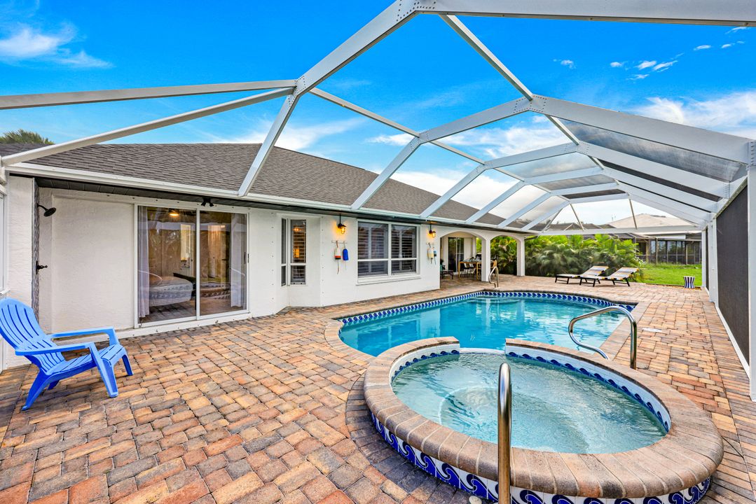 4913 SW 17th Pl, Cape Coral, FL 33914