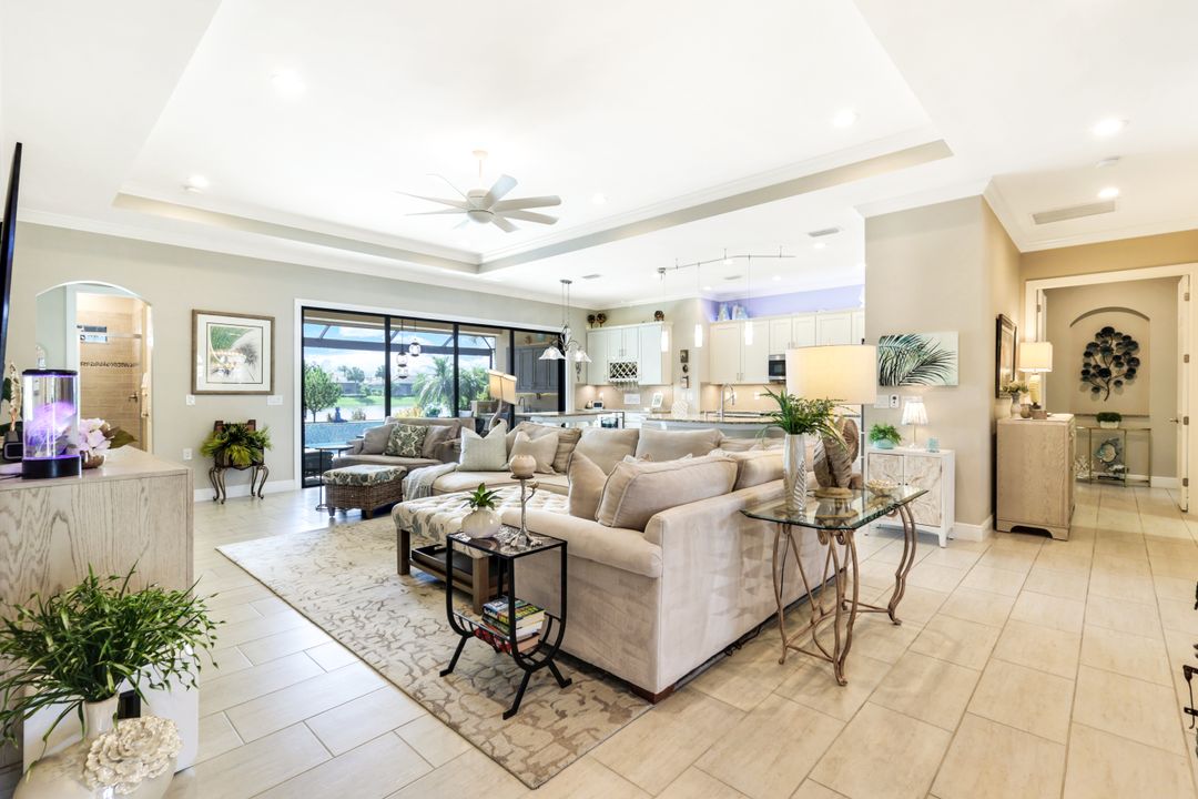 10437 Solaro St, Fort Myers, FL 33913