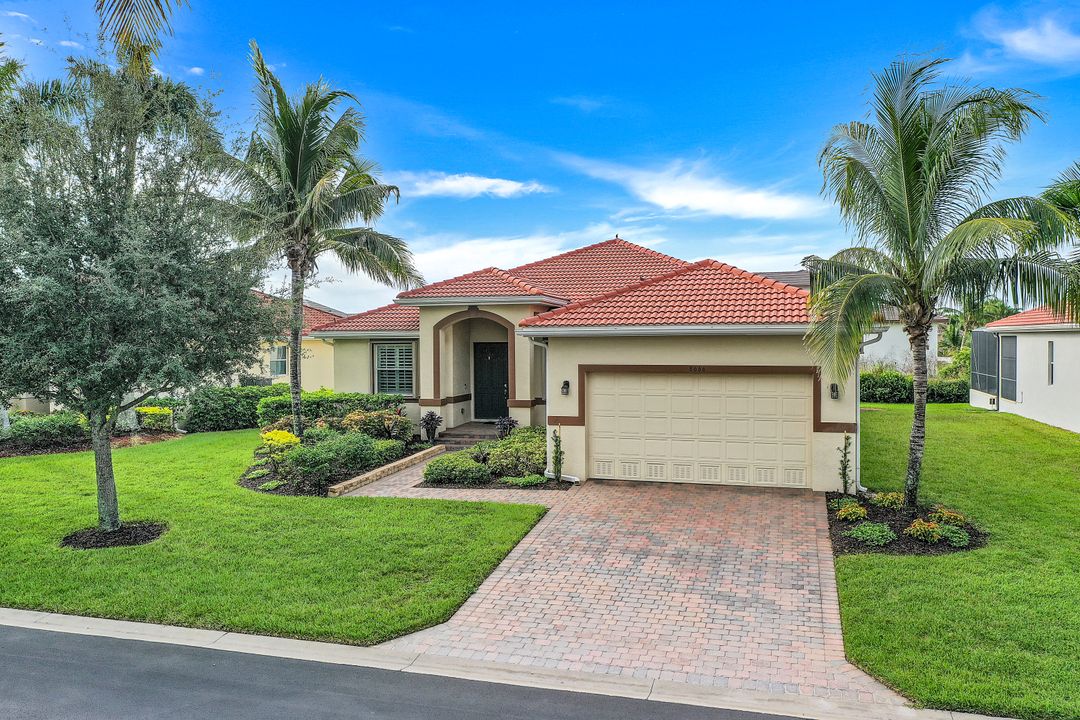 8666 Sumner Ave, Fort Myers, FL 33908