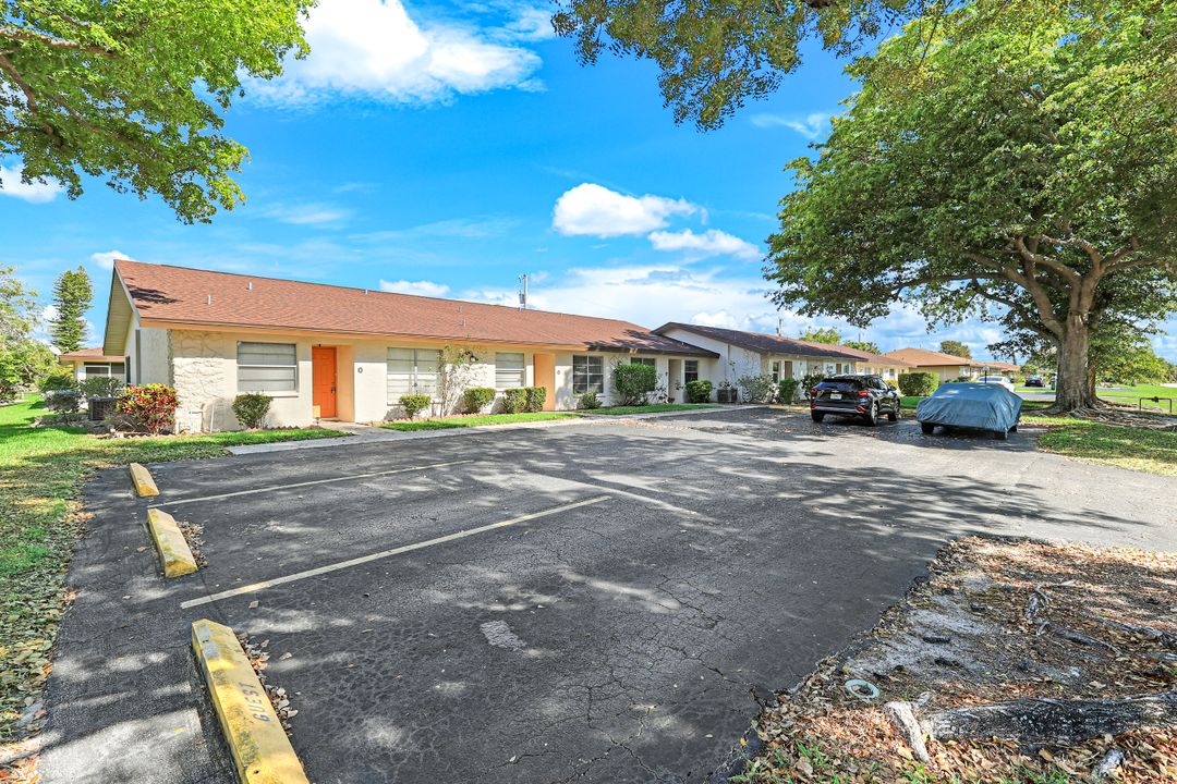 4611 SE 5th Pl #6, Cape Coral, FL 33904