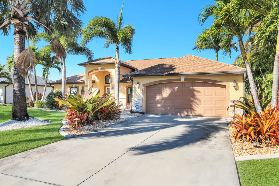 1513 SW 43rd Ln, Cape Coral, FL 33914