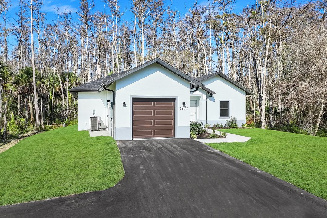 2677 62nd Avenue NE, Naples, FL 34120