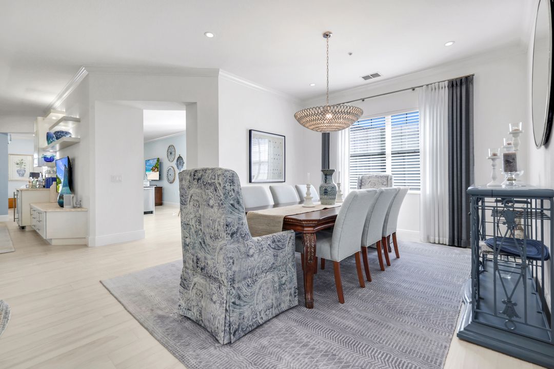 3715 Montreux Ln #204, Naples, FL 34114