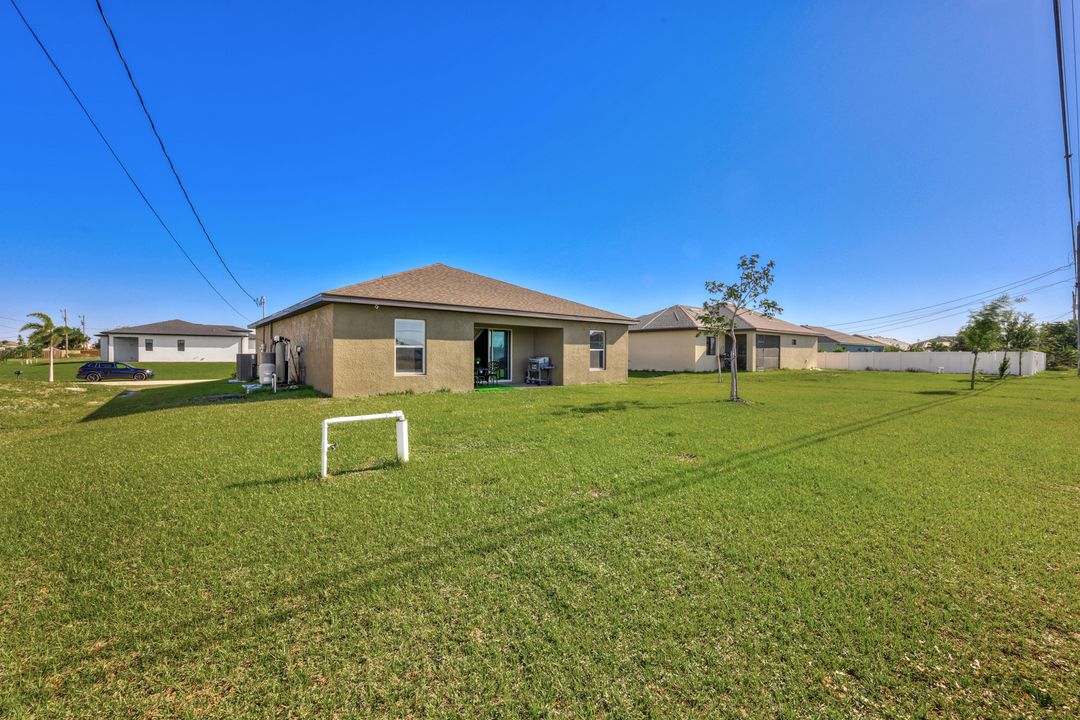 210 NE 16th Terrace, Cape Coral, FL 33909