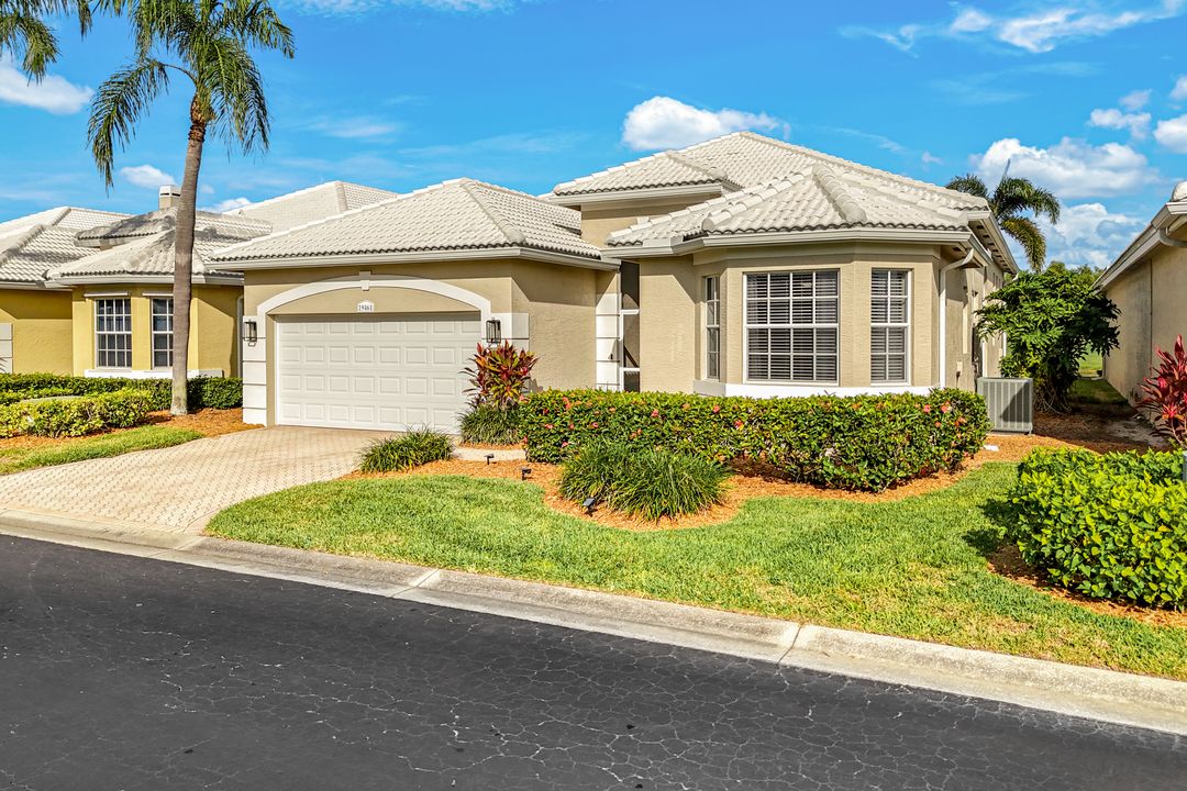 19641 Silver Oak Dr, Fort Myers, FL 33967
