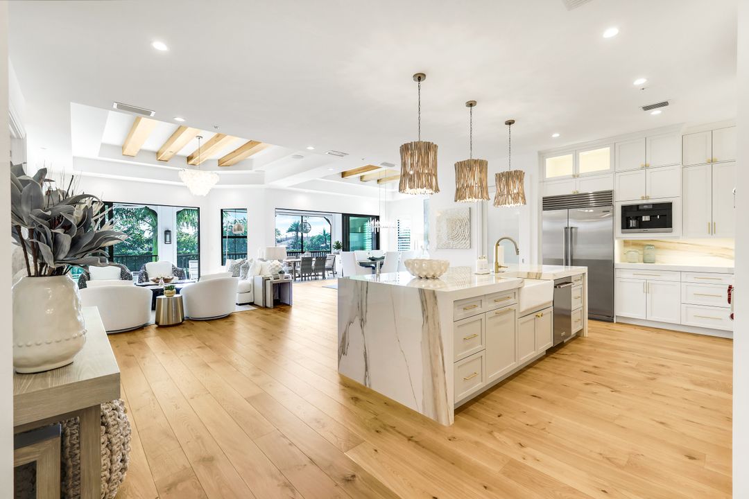 16320 Corsica Way #202, Naples, FL 34110