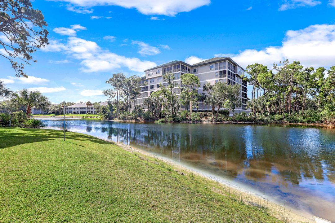 3661 Wild Pines Dr, Bonita Springs, FL 34134