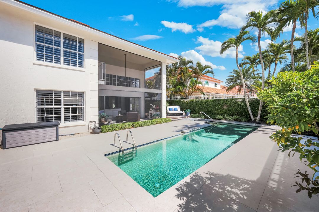 2128 Paget Cir, Naples, FL 34112