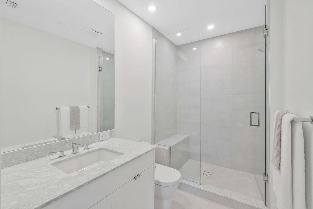 1130 3rd Ave S #105, Naples, FL 34102