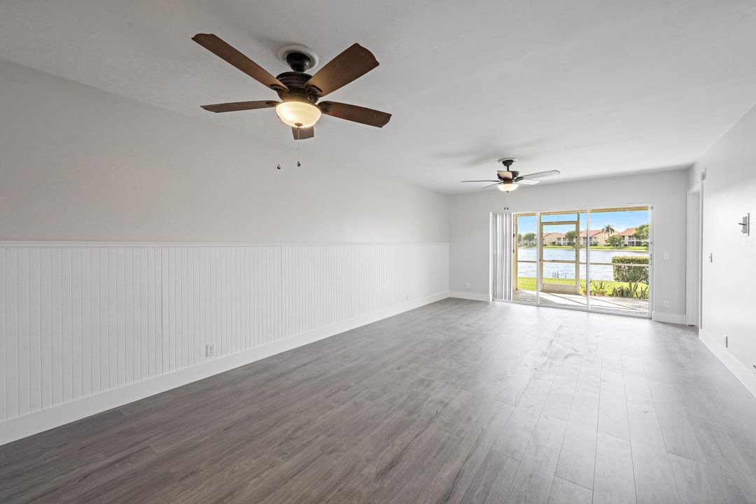 7800 Emerald Cir #b104, Naples, FL 34109