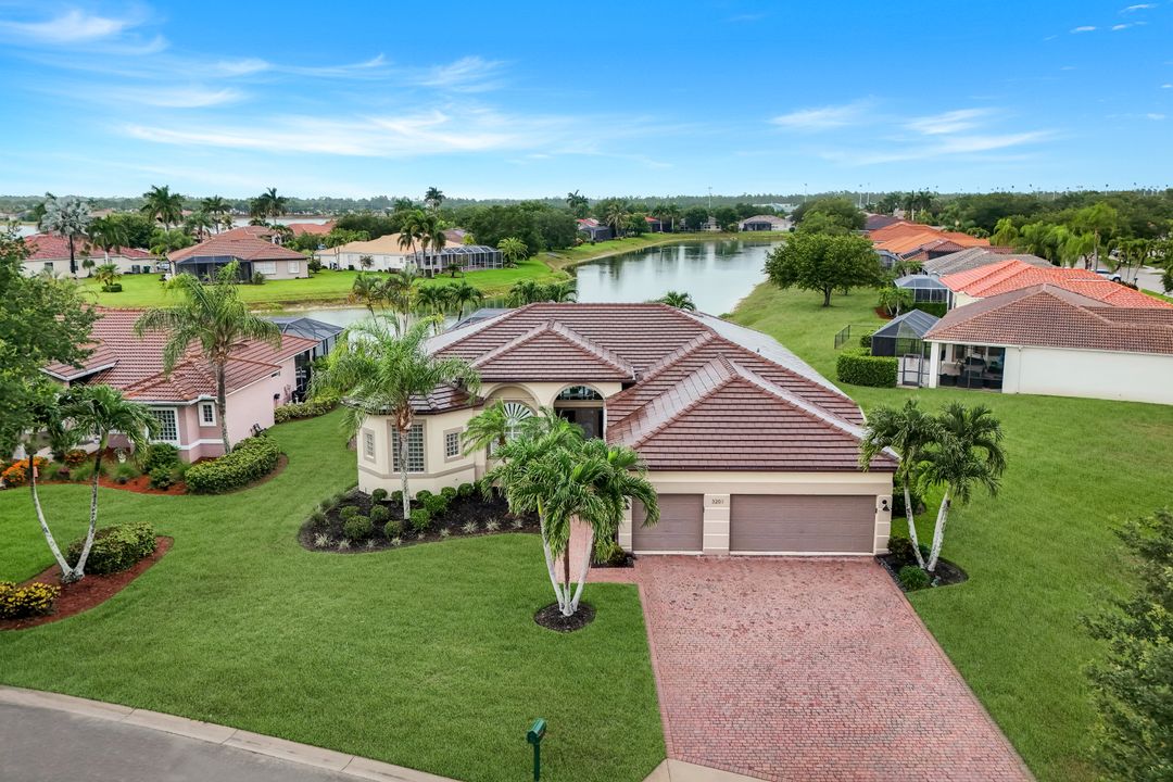 3201 Brookeview Ct, Naples, FL 34120