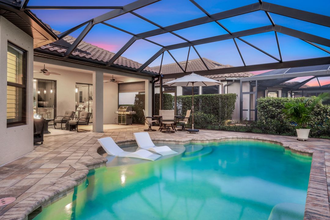 9368 Terresina Dr, Naples, FL 34119