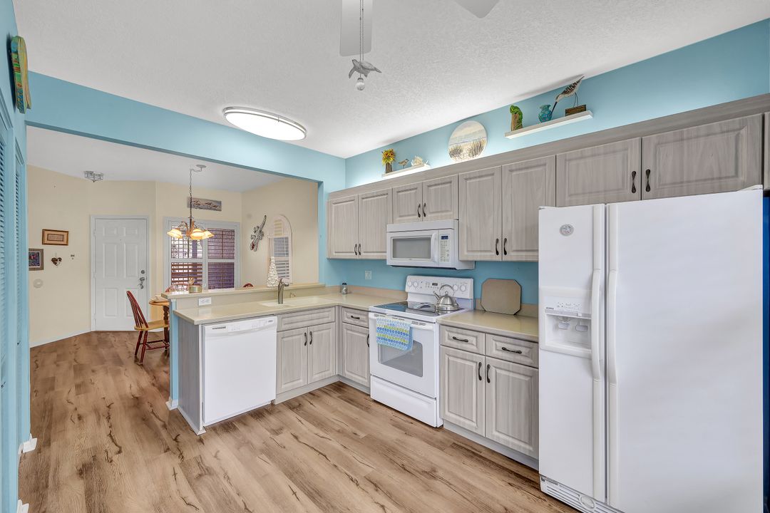 411 Emerald Bay Cir #A7, Naples, FL 34110