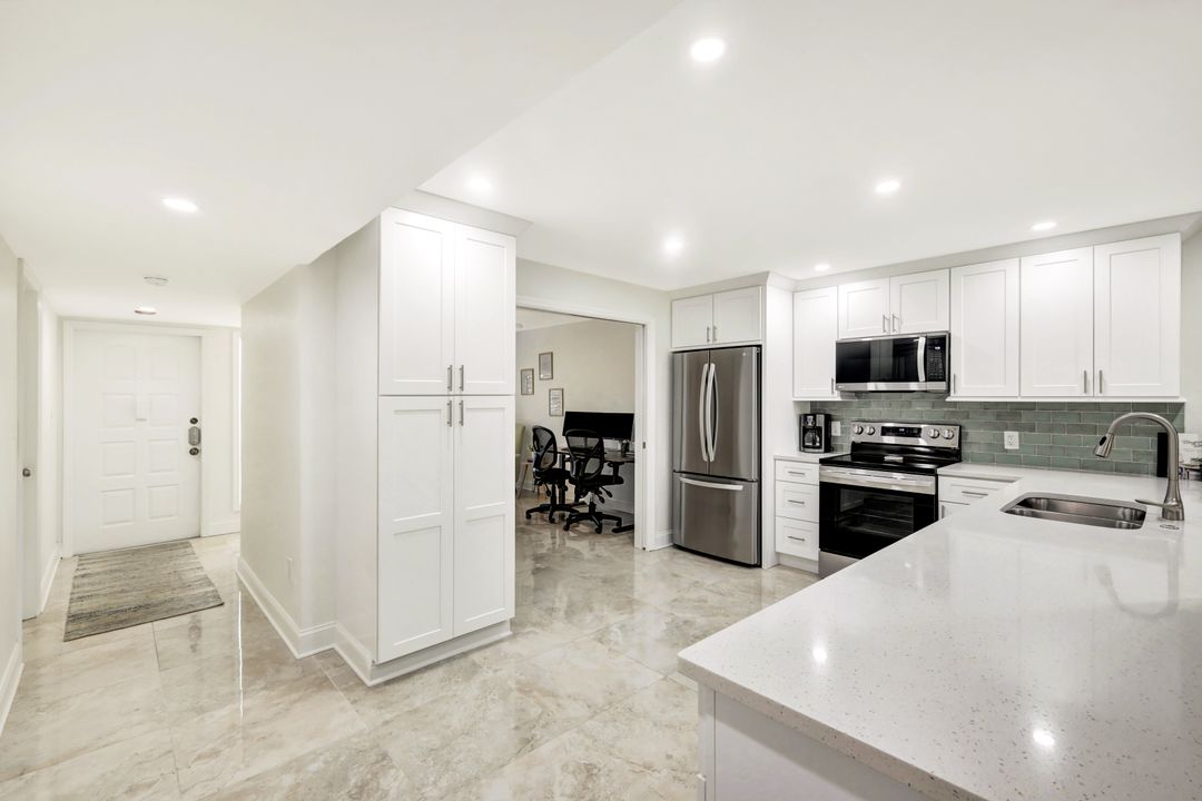 16454 Timberlakes Dr #102, Fort Myers, FL 33908