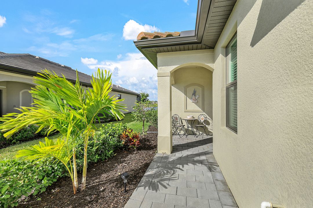 14014 Pine Lodge Ln, Fort Myers, FL 33913