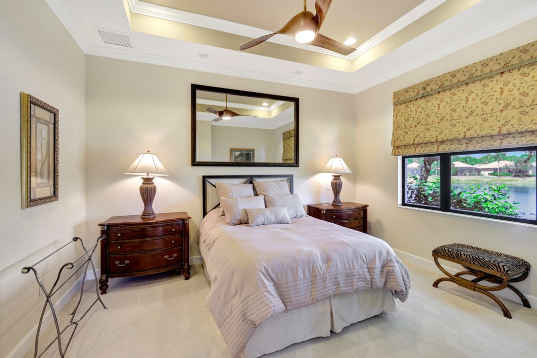 9142 Isla Bella Cir, Bonita Springs, FL 34135