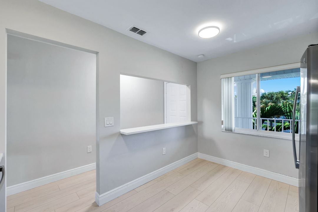3051 Sandpiper Bay Cir #304, Naples, FL 34112