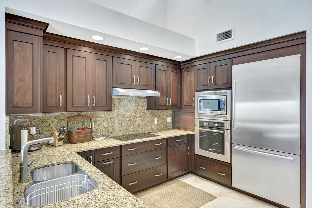 6 Las Brisas Way, Naples, FL 34108