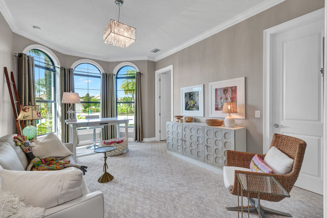 12646 Dundee Ln, Naples, FL 34120